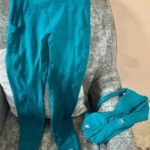 Bombshell Sportswear Teal Leggings sets